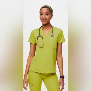 Catarina™ One-Pocket Scrub Top and Zamora™ Jogger Scrub Pants